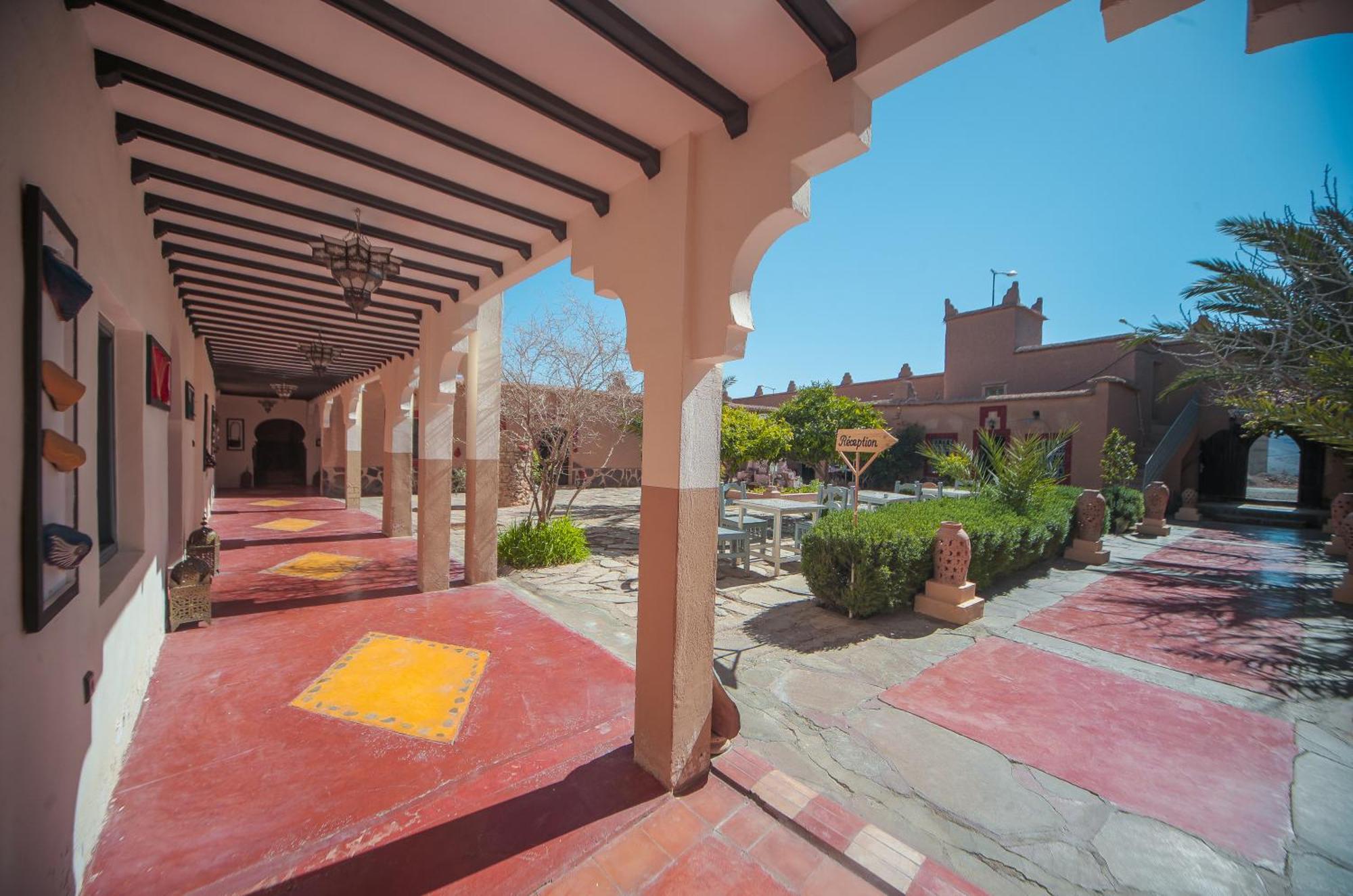 Nkob Hotel Kasbah Ennakhile מראה חיצוני תמונה